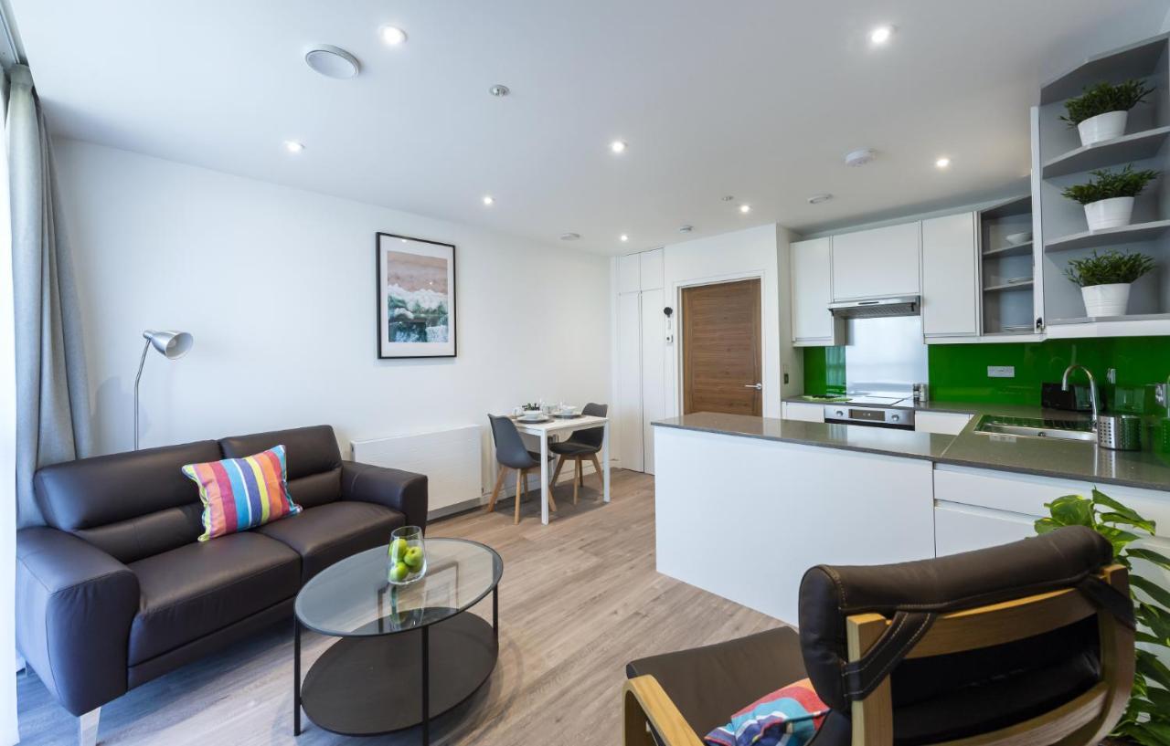 Apartrooms Aberdeen Portlethen ภายนอก รูปภาพ