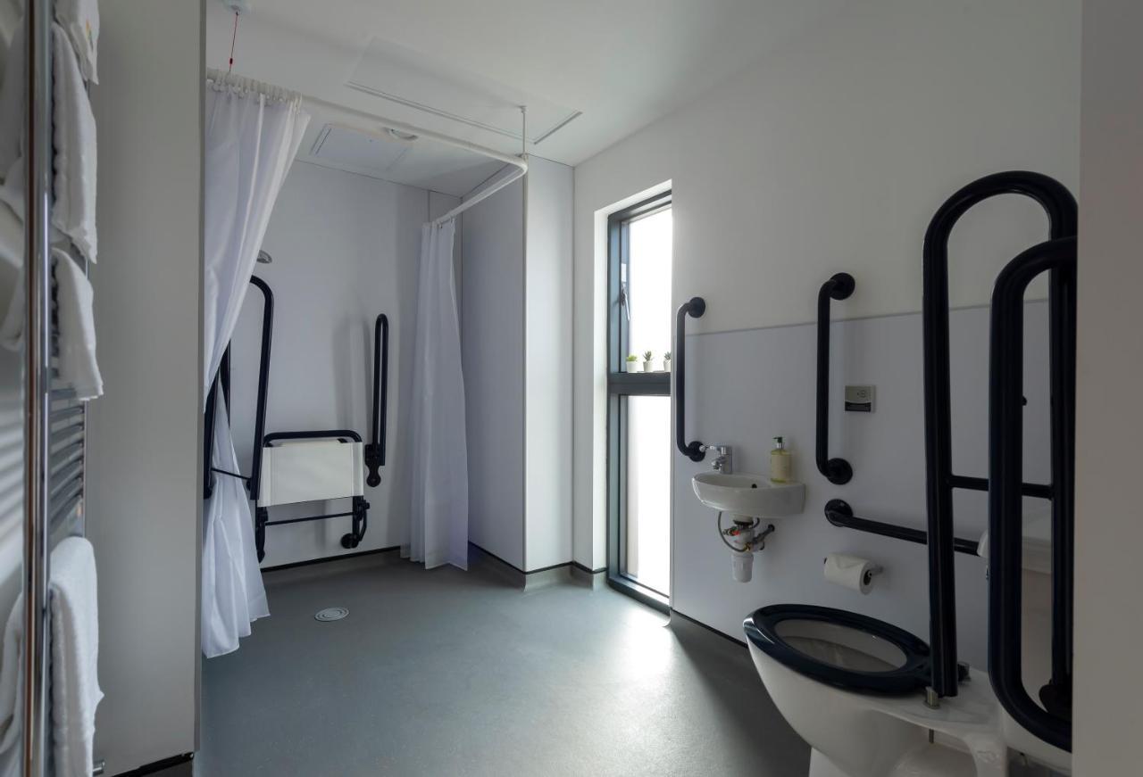 Apartrooms Aberdeen Portlethen ภายนอก รูปภาพ