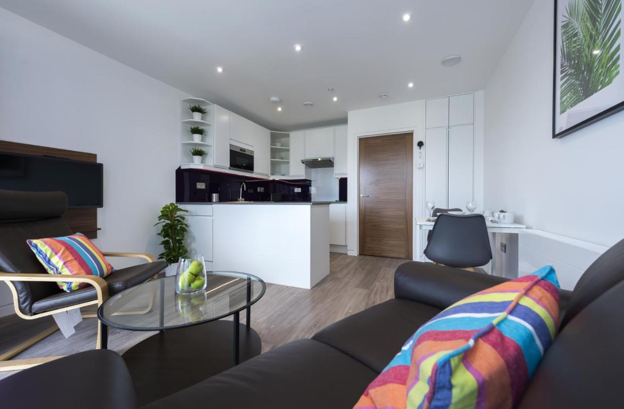 Apartrooms Aberdeen Portlethen ภายนอก รูปภาพ