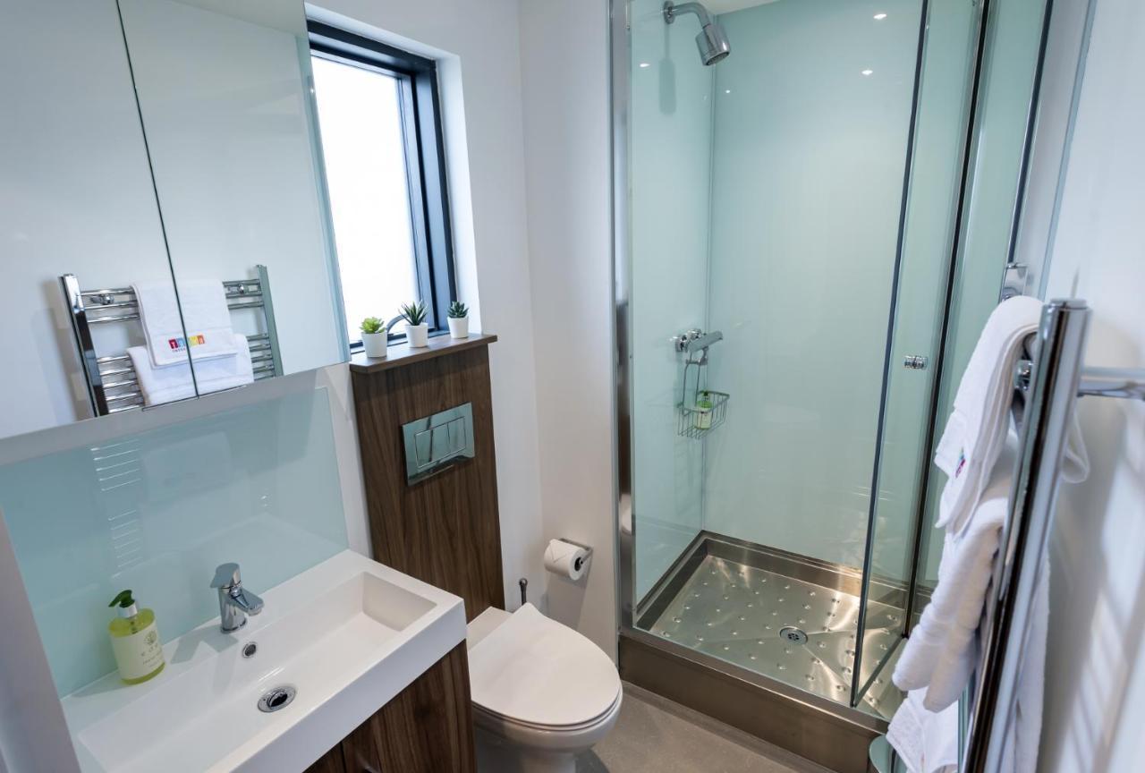 Apartrooms Aberdeen Portlethen ภายนอก รูปภาพ