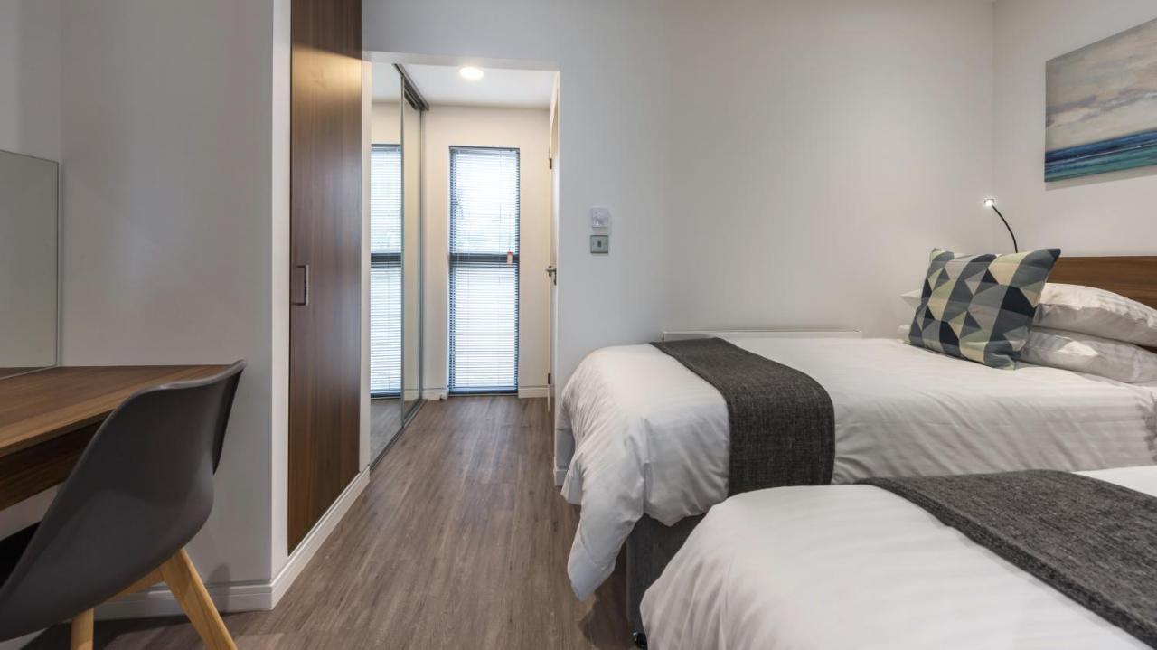 Apartrooms Aberdeen Portlethen ภายนอก รูปภาพ