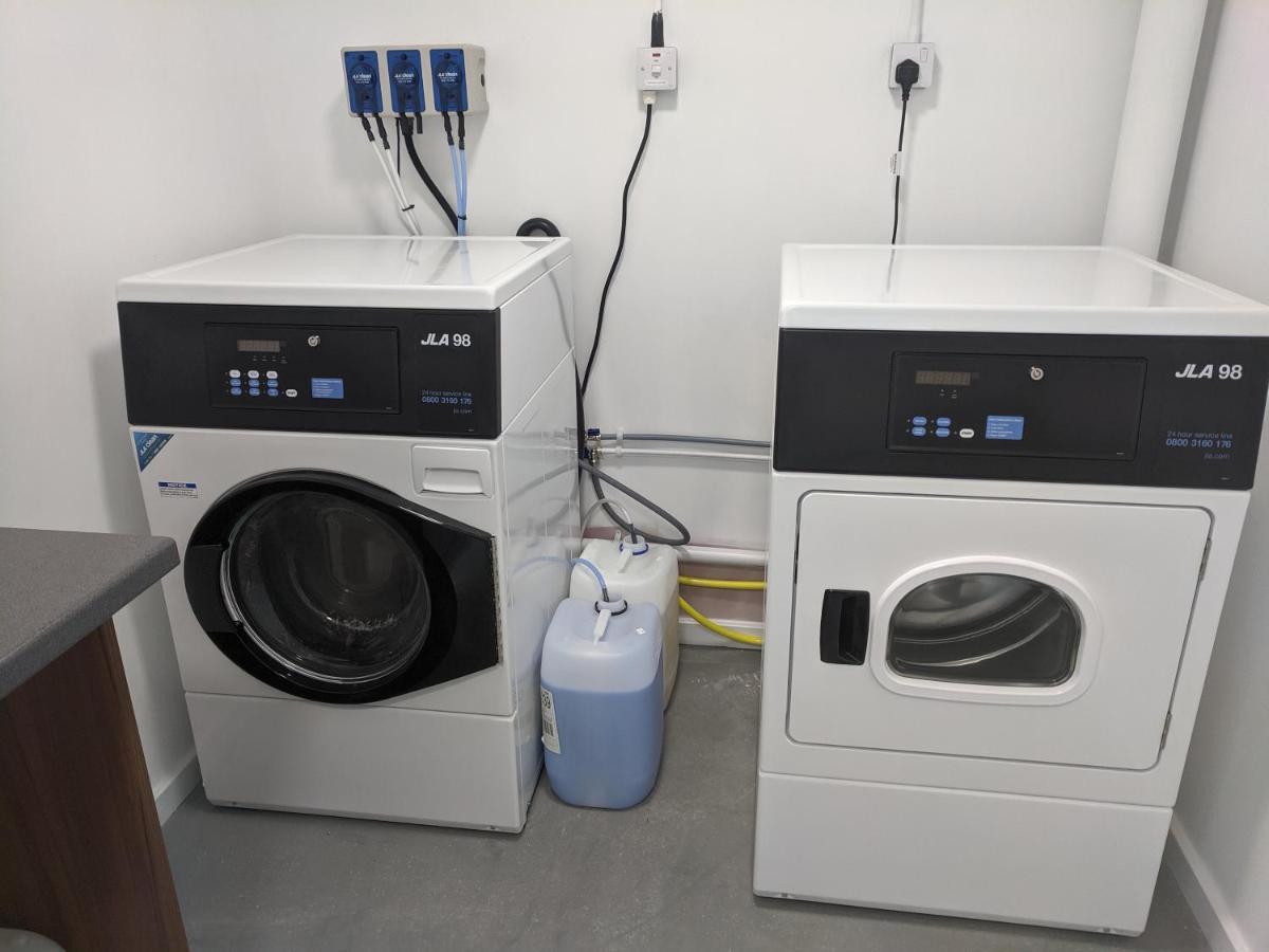 Apartrooms Aberdeen Portlethen ภายนอก รูปภาพ